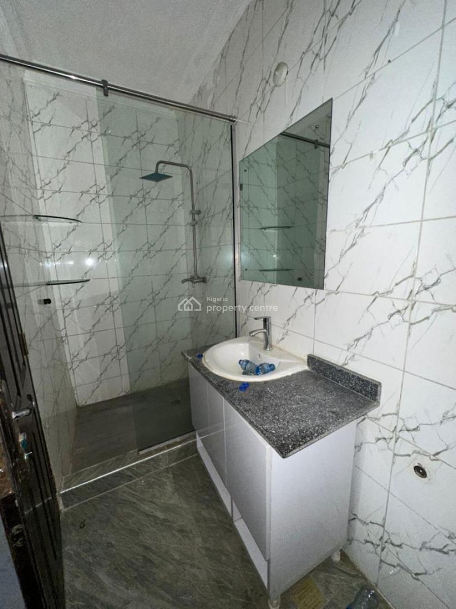 Nice 2 Bedroom Apartment, Maitama, Maitama District, Abuja, Flat / Apartment for Rent