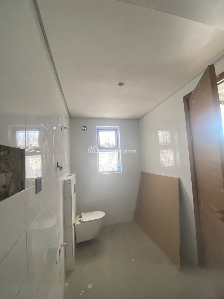 Lovely 3 Bedroom Apartment, Ojomu Road, Ikoyi, Lagos, Flat / Apartment for Sale