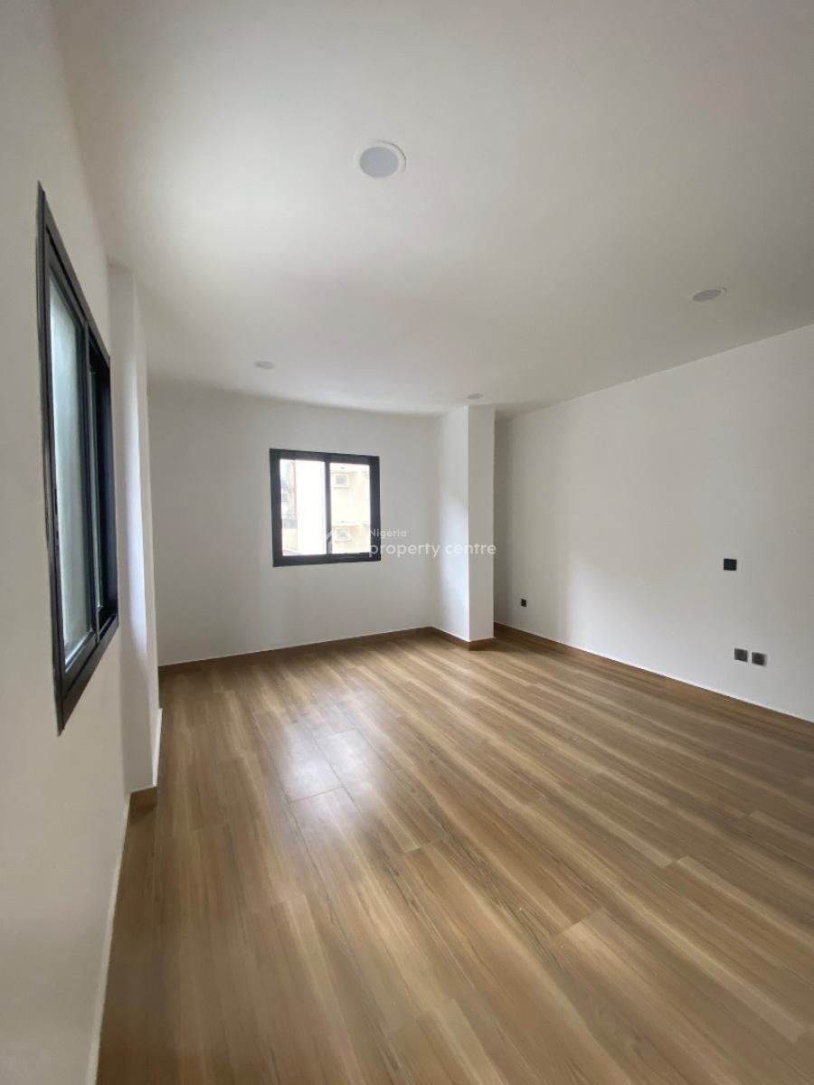 Lovely 3 Bedroom Penthouse with a Spacious Rooftop Terrace, Ikoyi, Lagos, Flat / Apartment for Sale