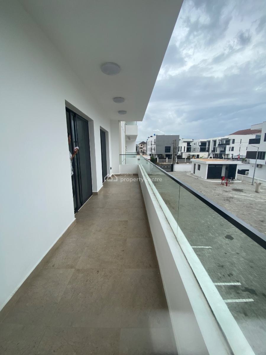 Lovely 3 Bedroom Penthouse with a Spacious Rooftop Terrace, Ikoyi, Lagos, Flat / Apartment for Sale