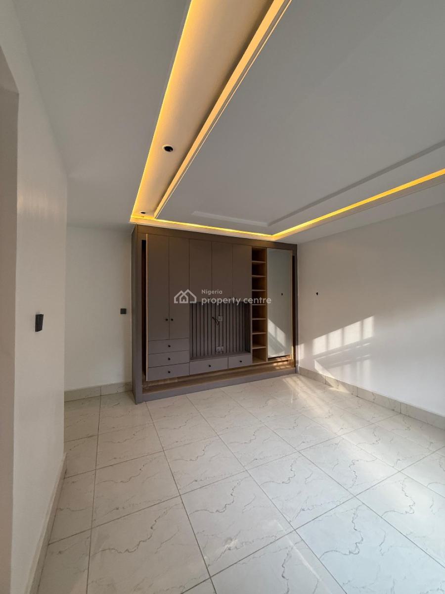 Partly Furnished 4bedroom Townhouse Gated with 3parlors and 3bq, Kado, Kado, Abuja, Detached Duplex for Sale