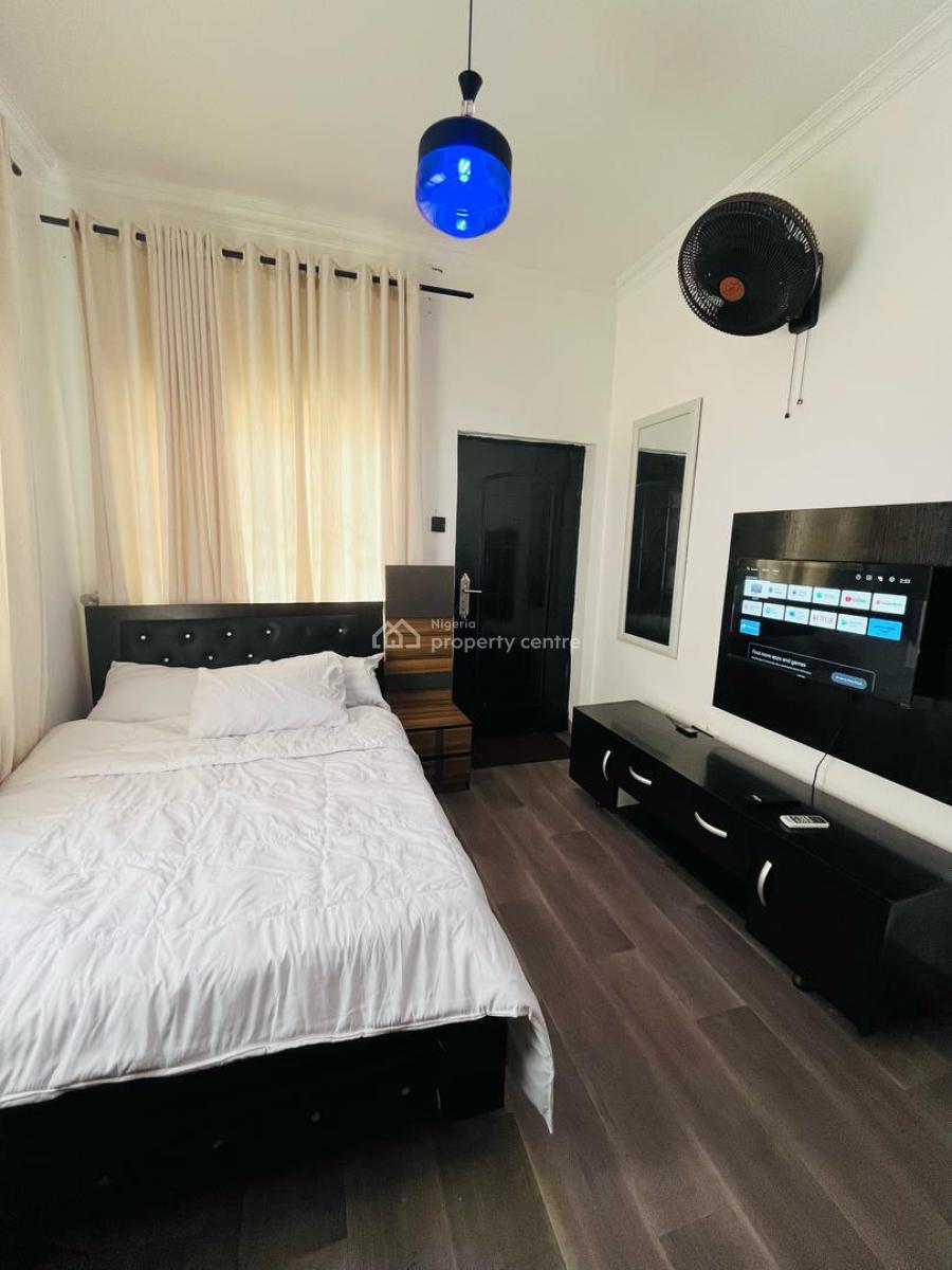 Fully Furnished Studios Apartment, Off Admiralty Way, Lekki Phase 1, Lekki, Lagos, Self Contain (single Rooms) Short Let