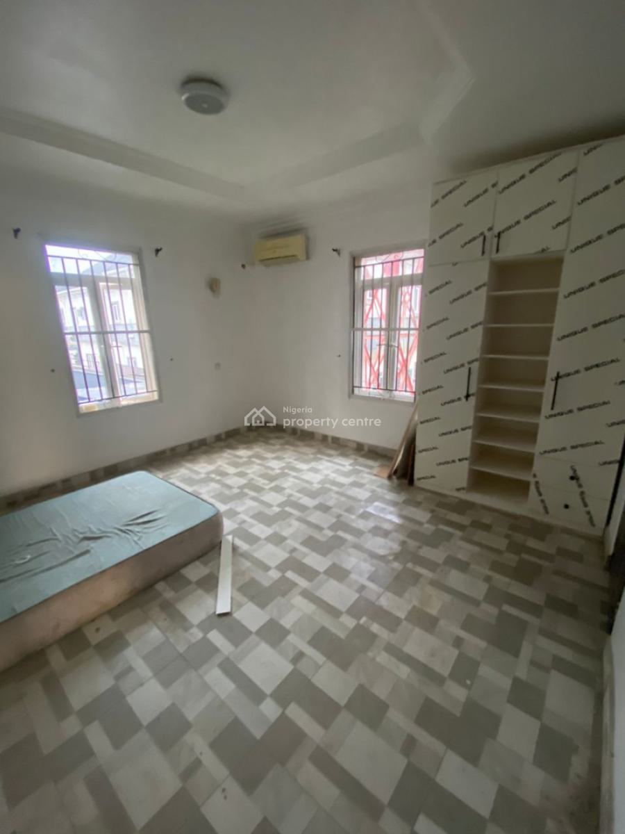 Luxury Spacious 5 Bedroom Duplex with Bq, Chevron, Lekki, Lagos, House for Sale