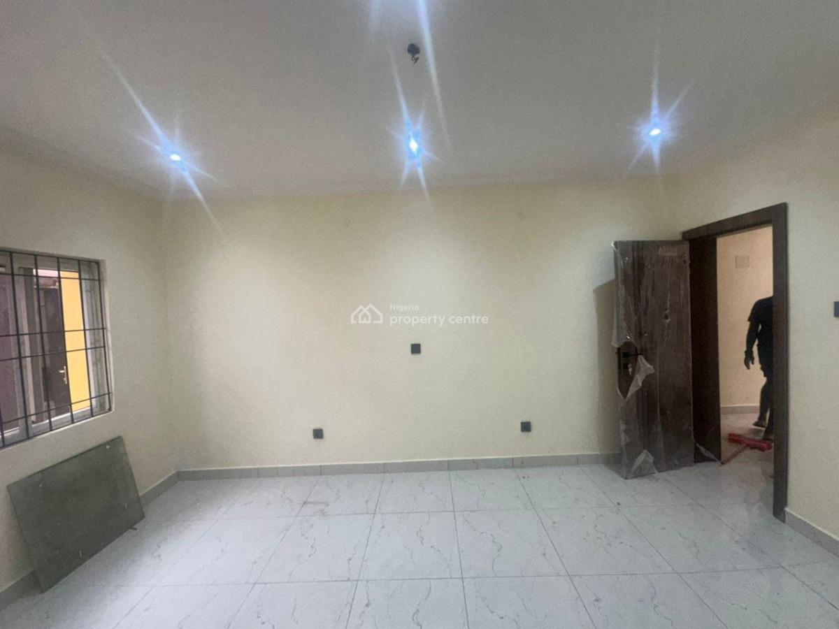 Standard Renovated 4 Bedroom Semi Detached Duplex with Bq, Oniru, Victoria Island (vi), Lagos, Semi-detached Duplex for Sale