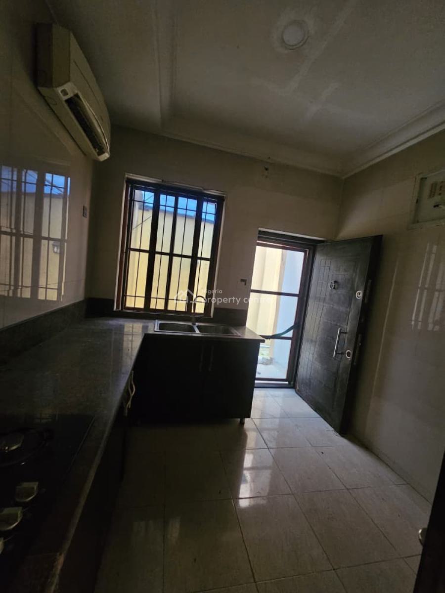 Elegantly Spacious 4 Bedroom Maisonette with Bq in a Secured Estate, Ikoyi, Lagos, Flat / Apartment for Rent