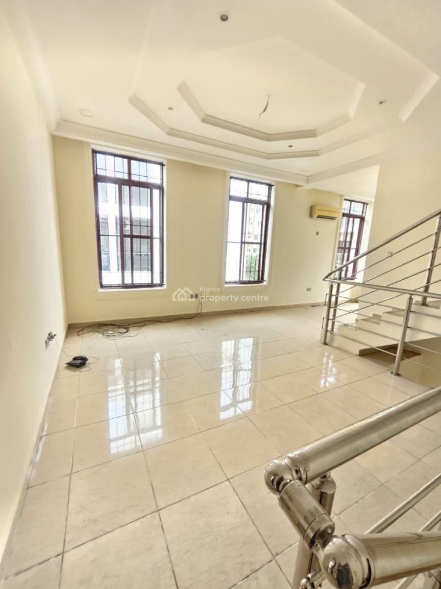 Elegantly Spacious 4 Bedroom Maisonette with Bq in a Secured Estate, Ikoyi, Lagos, Flat / Apartment for Rent