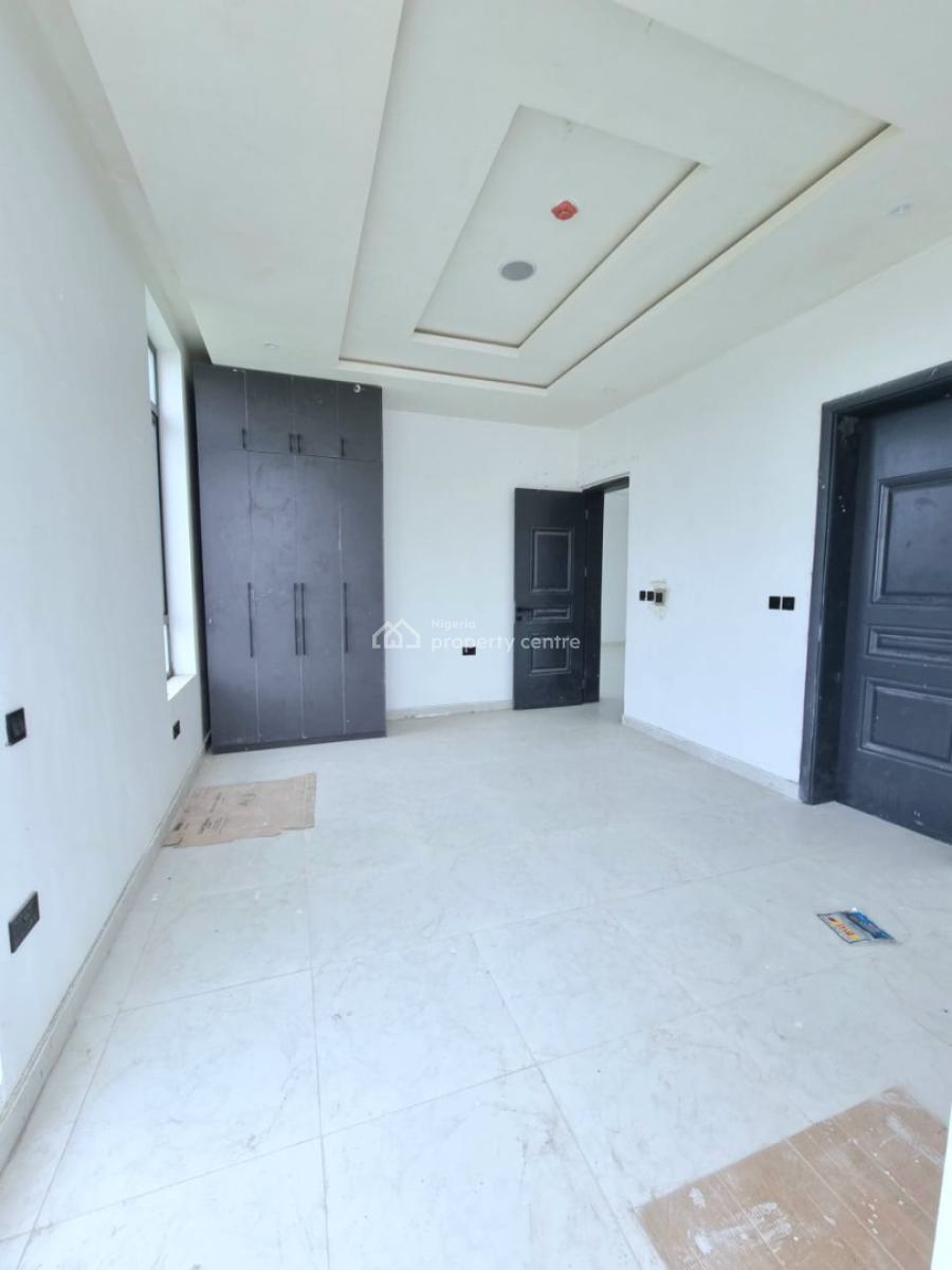 Newly Built 2 Bedroom Apartment, Lekki Phase 1, Lekki, Lagos, Flat / Apartment for Sale