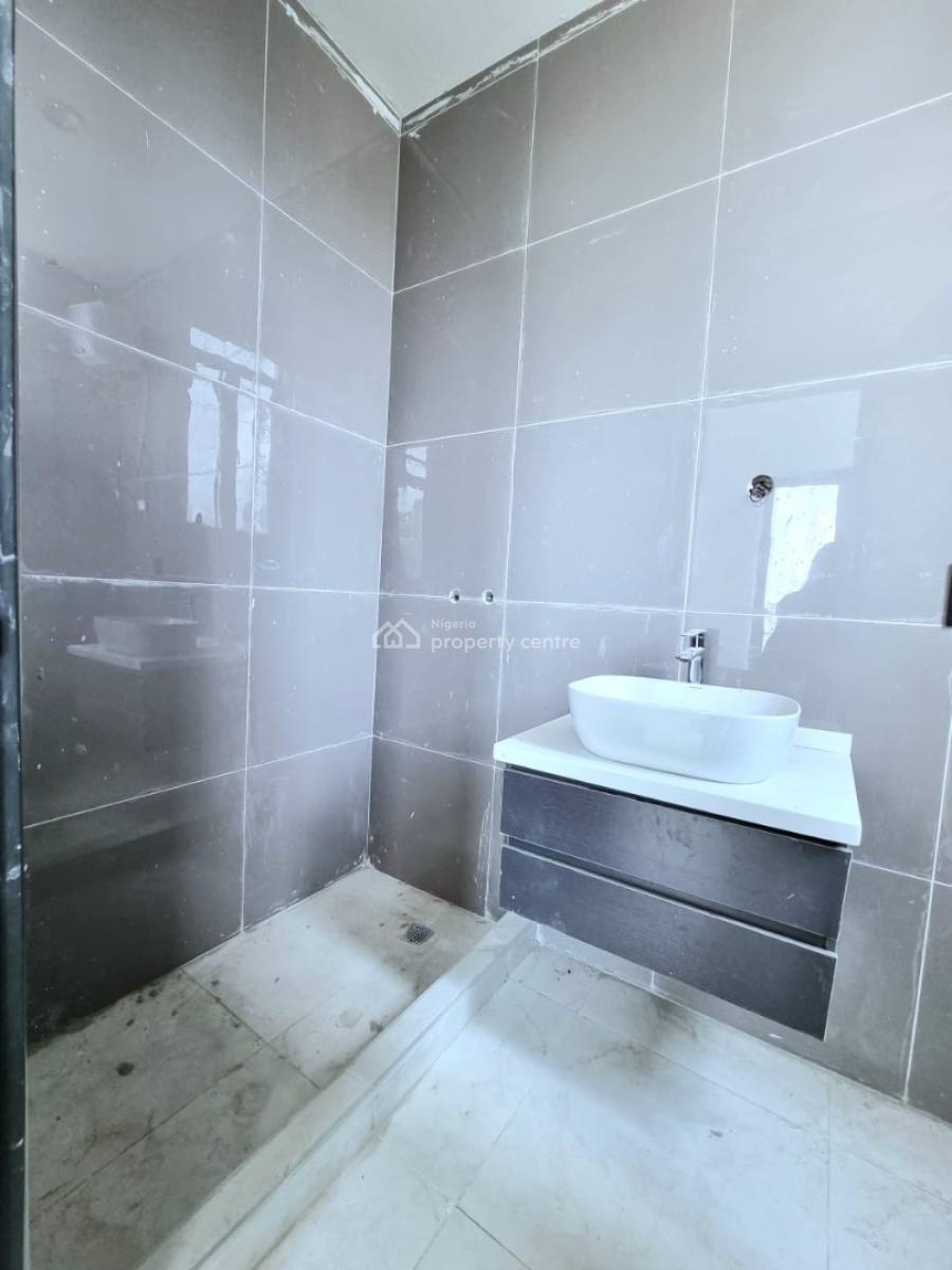 Newly Built 2 Bedroom Apartment, Lekki Phase 1, Lekki, Lagos, Flat / Apartment for Sale