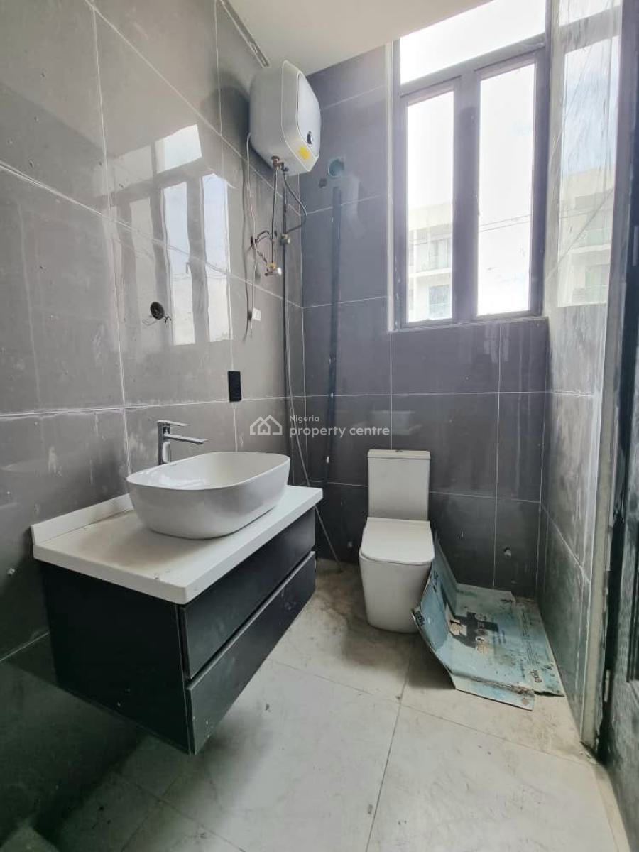 Newly Built 2 Bedroom Apartment, Lekki Phase 1, Lekki, Lagos, Flat / Apartment for Sale