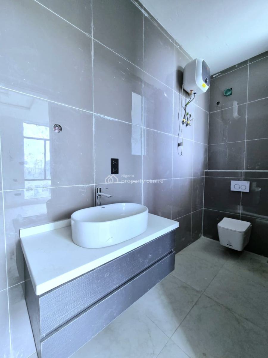 Newly Built 2 Bedroom Apartment, Lekki Phase 1, Lekki, Lagos, Flat / Apartment for Sale