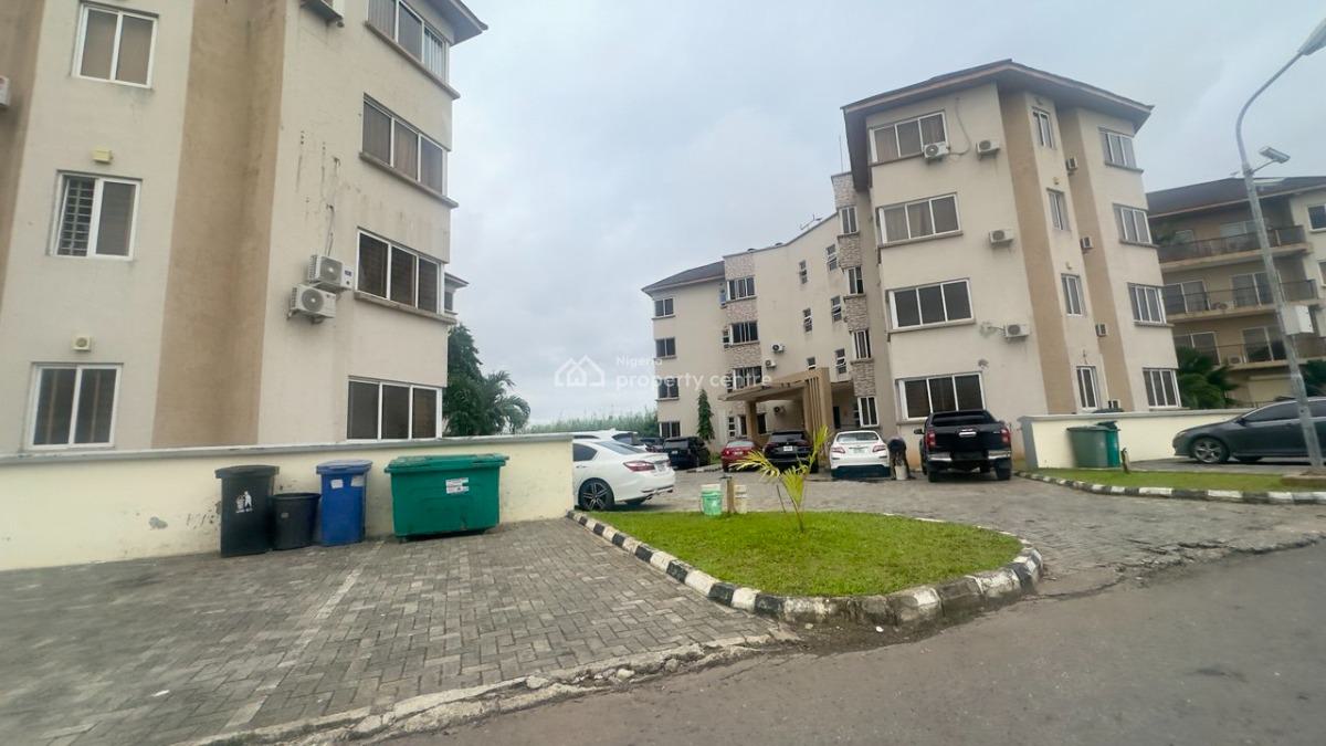 1st Floor 3-bedroom Apartment with Bq in a Luxurious Estate, Pinnock Beach Estate, Osapa, Lekki, Lagos, Flat / Apartment for Sale