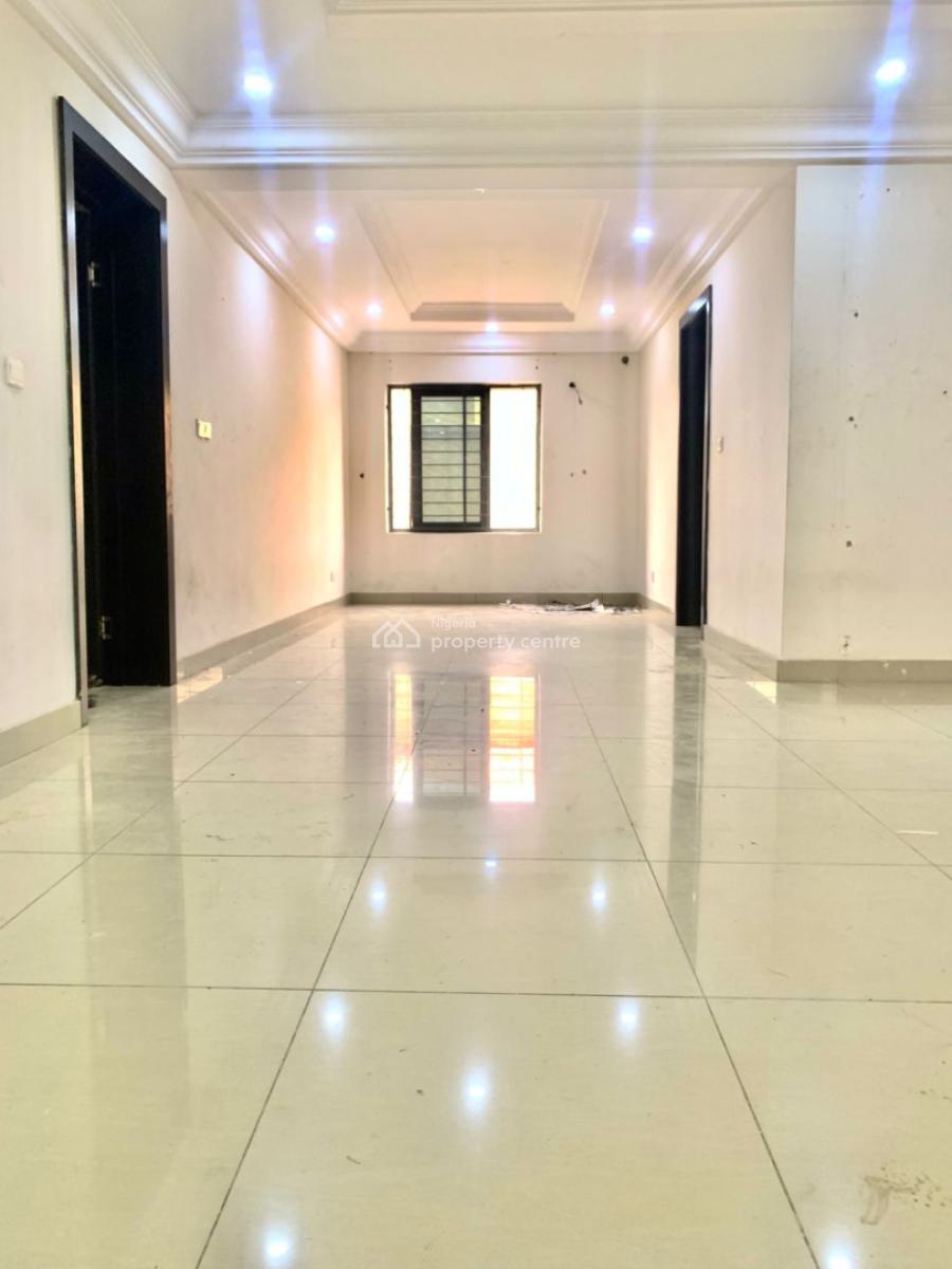 3 Bedroom Spacious Apartment, Osapa, Lekki, Lagos, Flat / Apartment for Rent