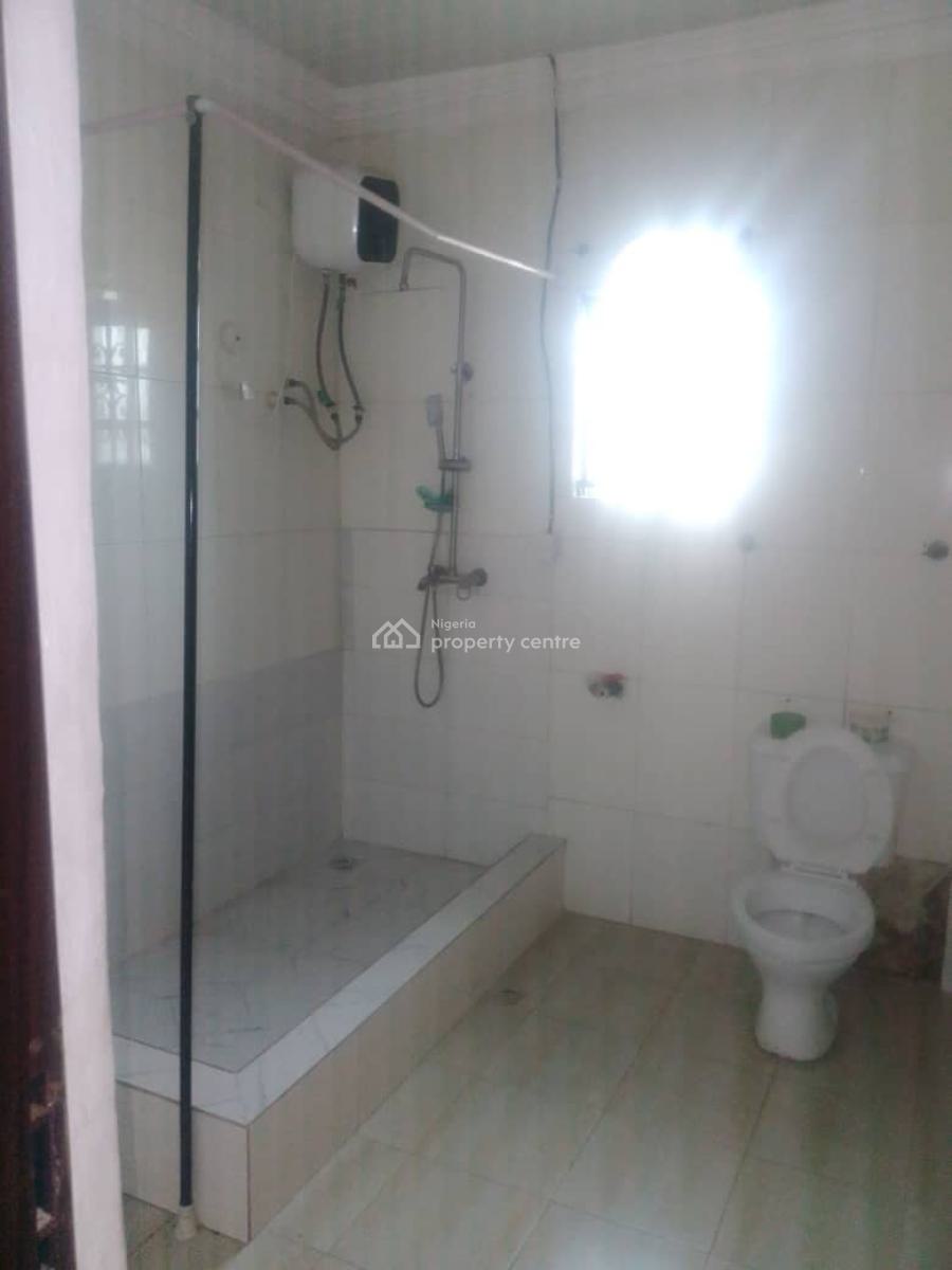 2 Bedroom Flat Upstairs, Lekki Beach Road Jakande Lekki Lagos, Jakande, Lekki, Lagos, Flat / Apartment for Rent