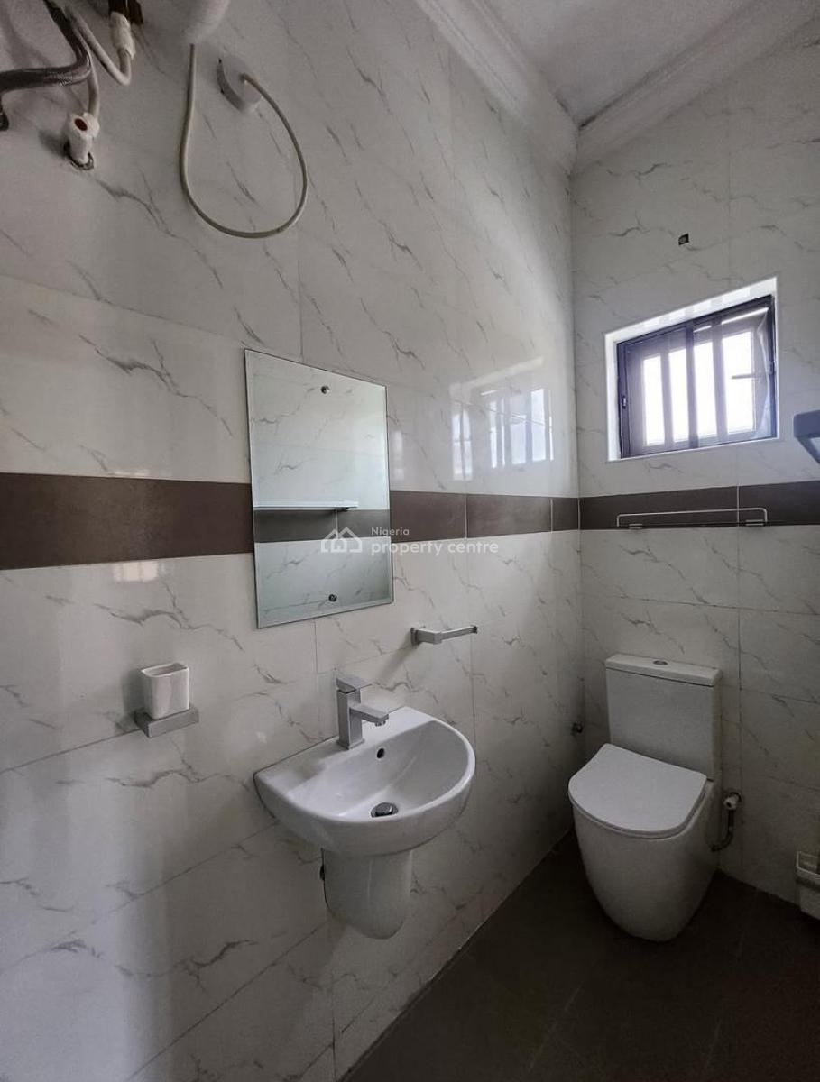 Luxury 3-bedroom Haven, Freedom Way, Lekki Phase 1, Lekki, Lagos, Flat / Apartment for Rent