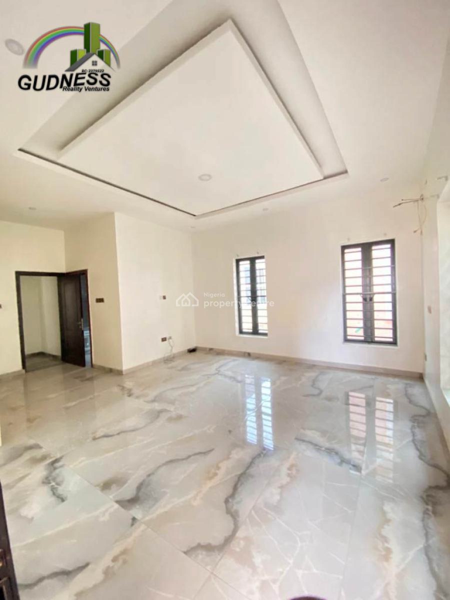 Big & Wide Master Bedroom Shared Apartment, Chevron Alternative, Lekki, Lagos, Flat / Apartment for Rent