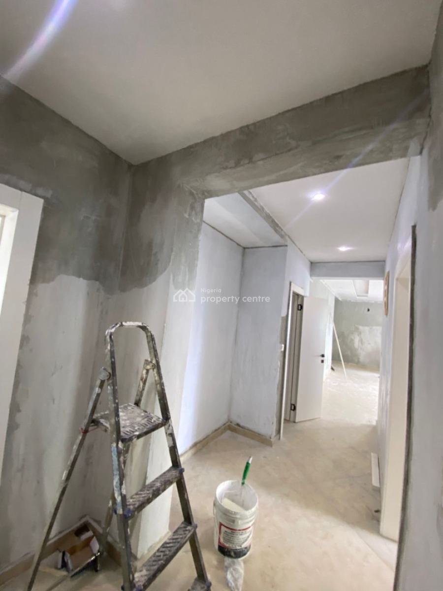 Fully Serviced 4bedrooms Apartment Available, Lekki Phase 1, Lekki, Lagos, Flat / Apartment for Sale