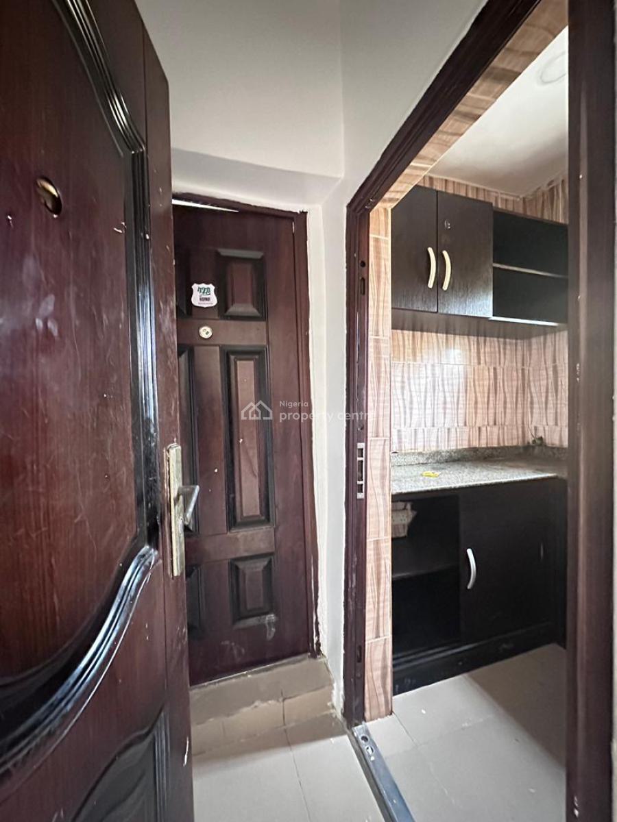 Neat and Nice Miniflat in a Serene Estate, Osapa London, Lekki, Lagos, Osapa, Lekki, Lagos, Mini Flat (room and Parlour) for Rent