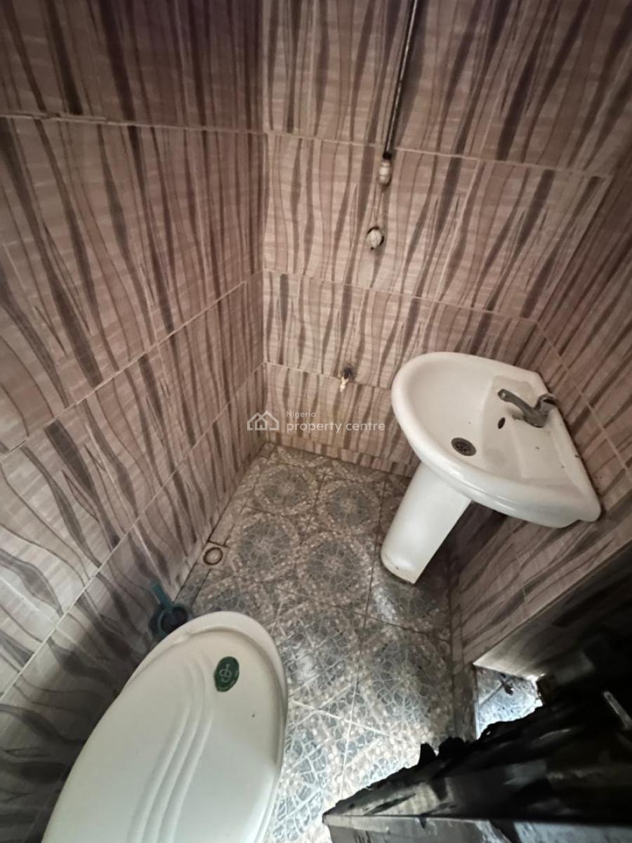Neat and Nice Miniflat in a Serene Estate, Osapa London, Lekki, Lagos, Osapa, Lekki, Lagos, Mini Flat (room and Parlour) for Rent
