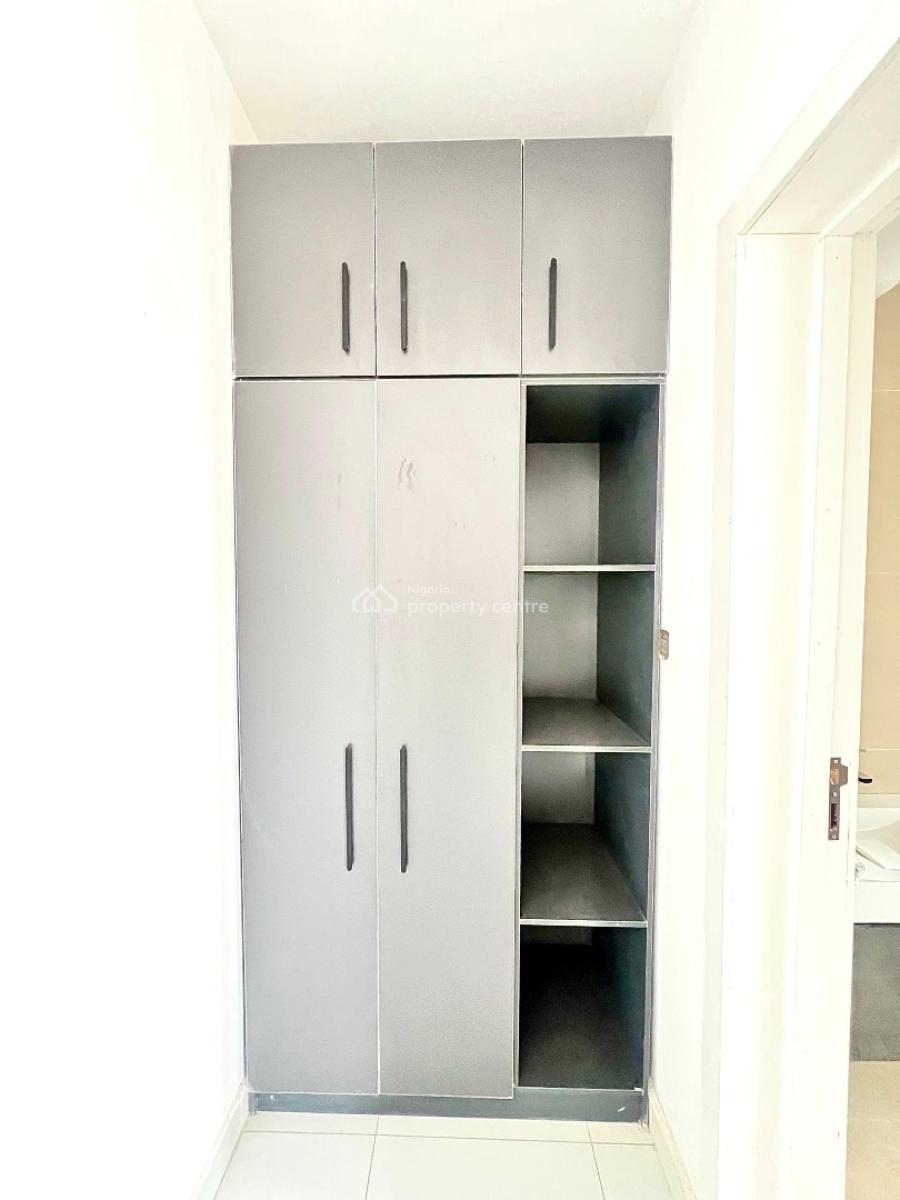 3 Bedroom Apartment with Bq, Lekki Phase 1, Lekki, Lagos, Flat / Apartment for Rent
