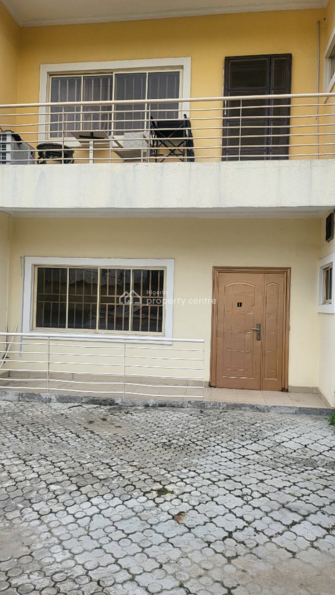 3 Bedroom  Apartment Off Admiralty  Lekki-phase-1, Lekki Phase 1, Lekki, Lagos, Flat / Apartment for Rent