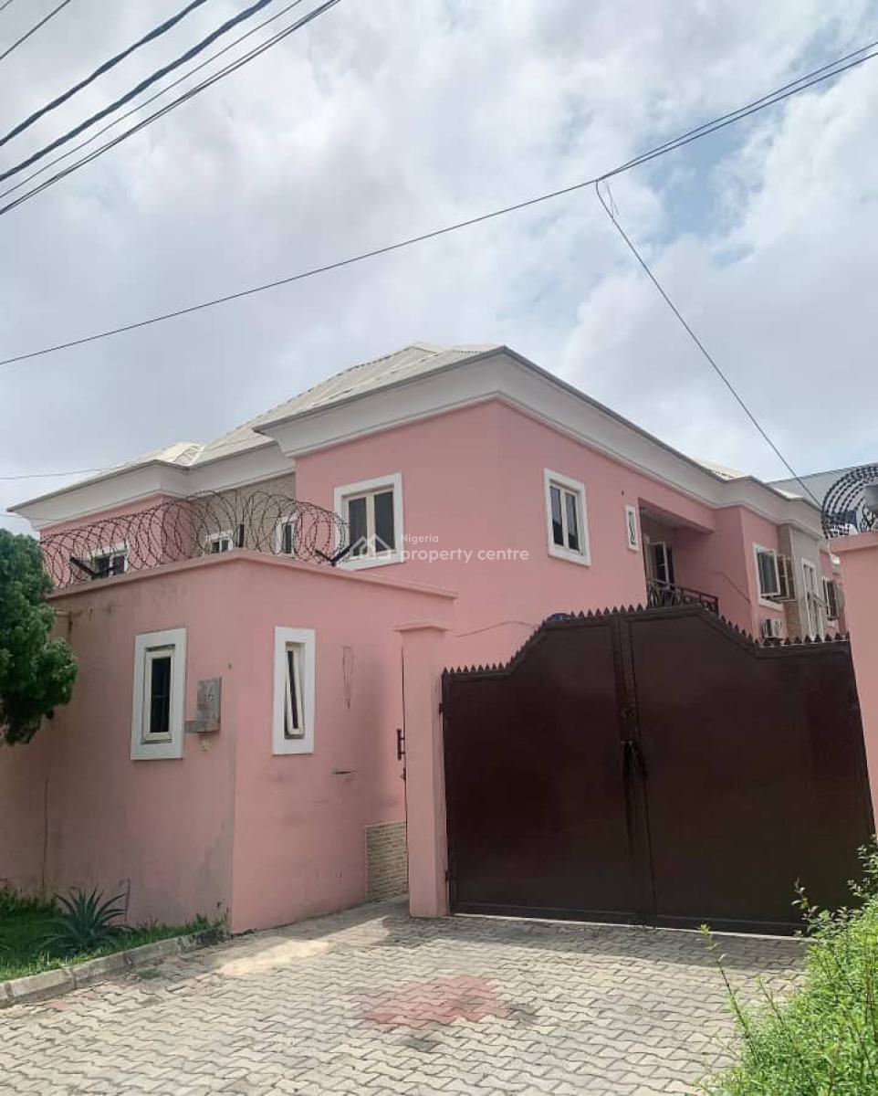 Spacious 3-bedroom Apartment, Lekki Phase 1, Lekki, Lagos, Flat / Apartment for Rent