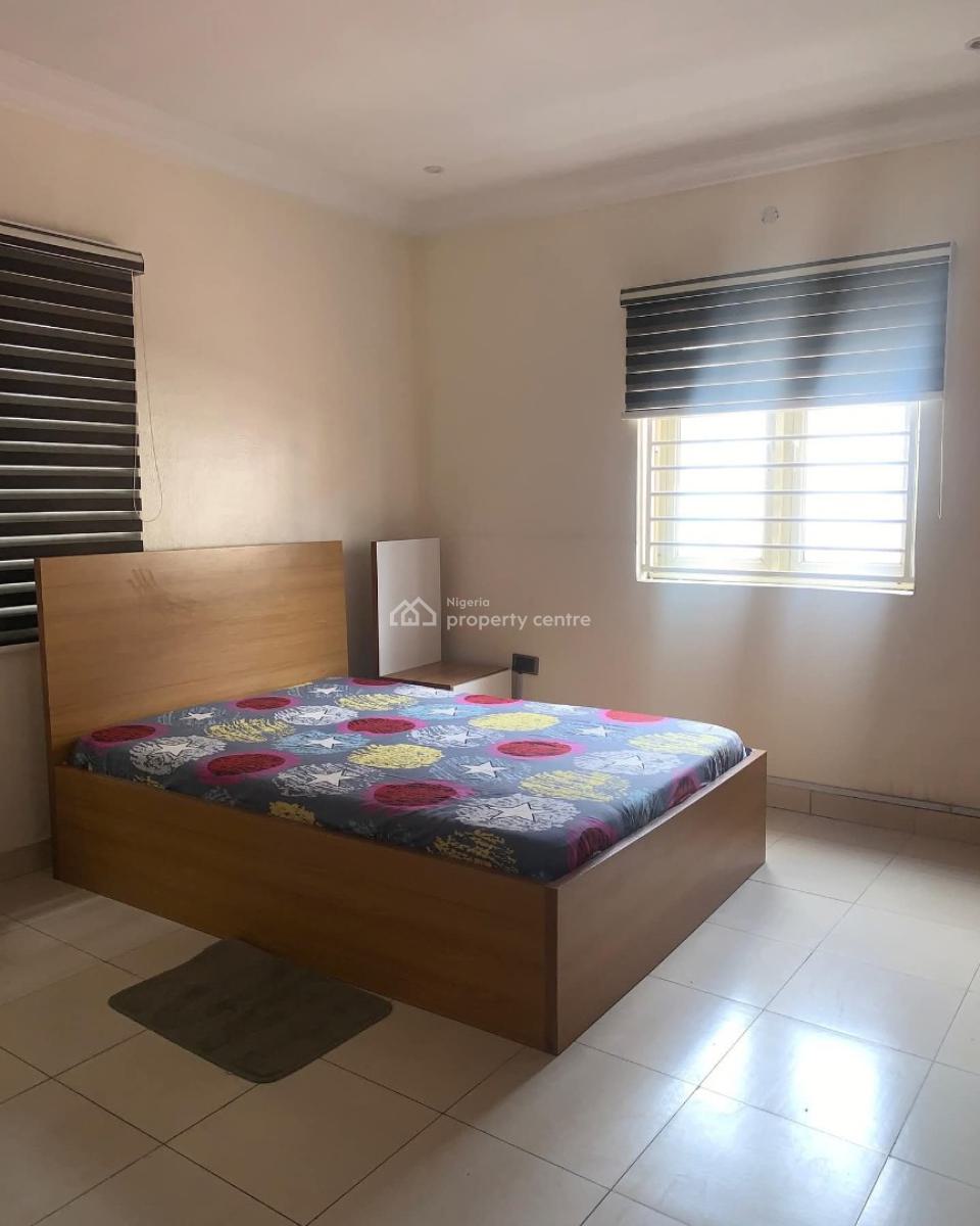Spacious 3-bedroom Apartment, Lekki Phase 1, Lekki, Lagos, Flat / Apartment for Rent