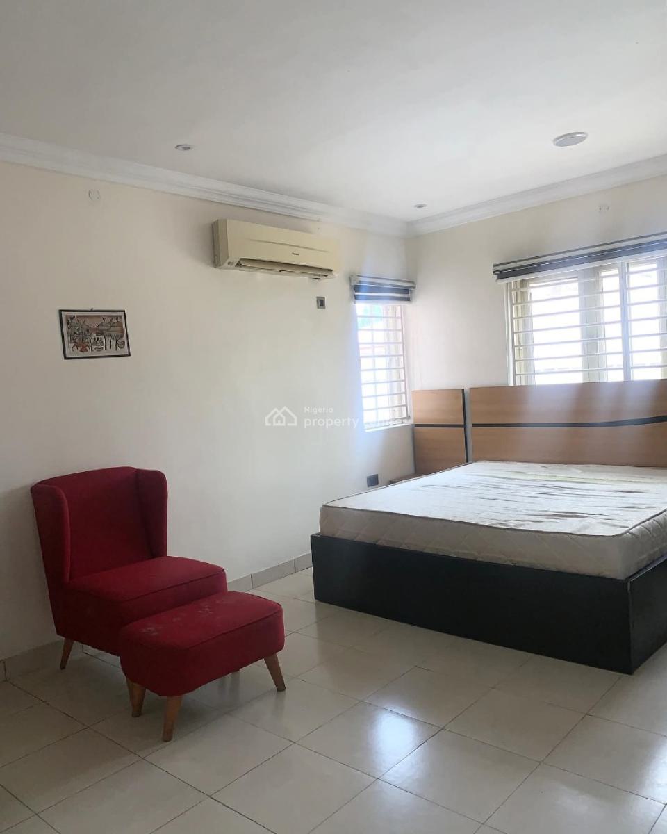 Spacious 3-bedroom Apartment, Lekki Phase 1, Lekki, Lagos, Flat / Apartment for Rent