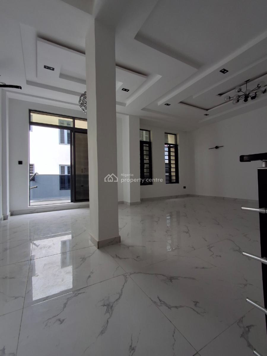 5bed, in a Well-secured Estate, Ologolo, Lekki, Lagos, Terraced Duplex for Sale