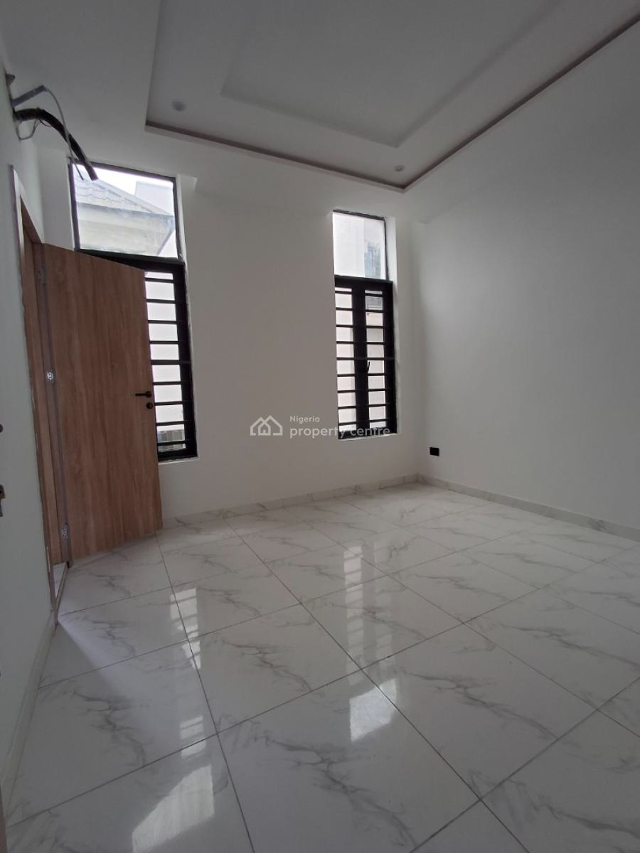 5bed, in a Well-secured Estate, Ologolo, Lekki, Lagos, Terraced Duplex for Sale