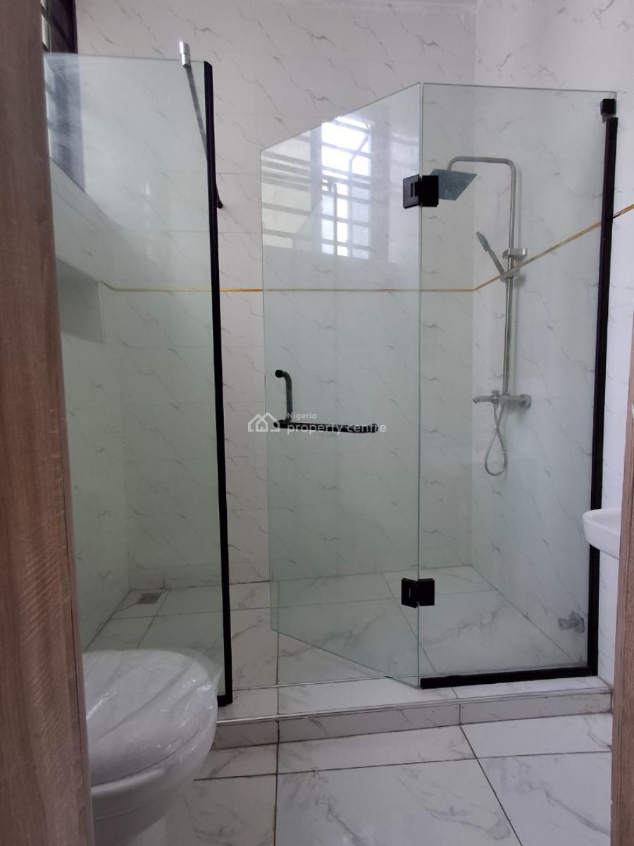 5bed, in a Well-secured Estate, Ologolo, Lekki, Lagos, Terraced Duplex for Sale