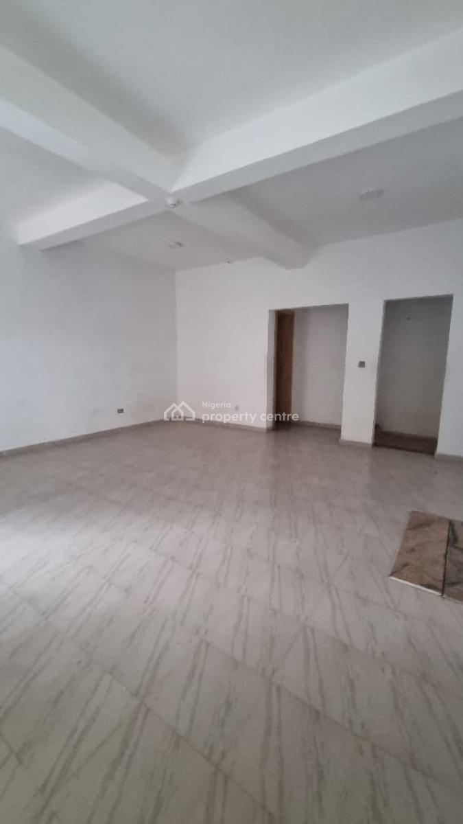 Spacious Shop Space Available Upstairs, Ikate, Lekki, Lagos, Shop for Rent