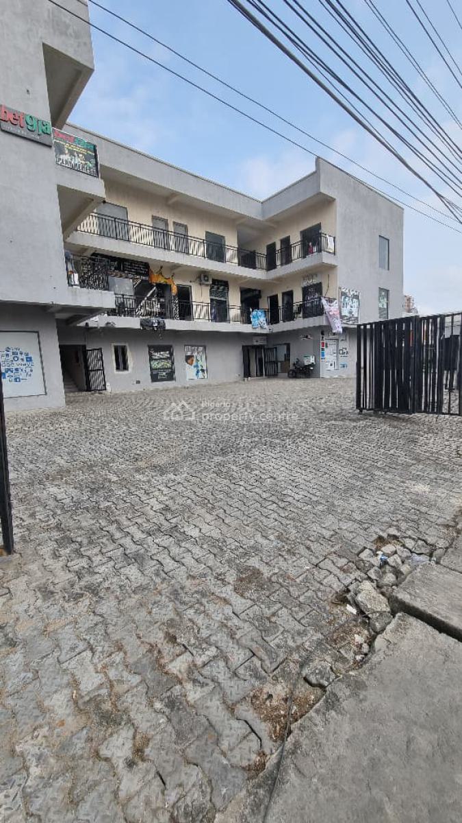 Spacious Shop Space Available Upstairs, Ikate, Lekki, Lagos, Shop for Rent