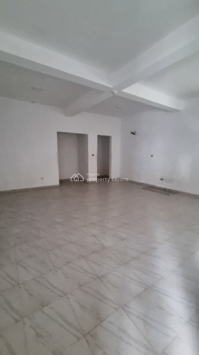 Spacious Shop Space Available Upstairs, Ikate, Lekki, Lagos, Shop for Rent