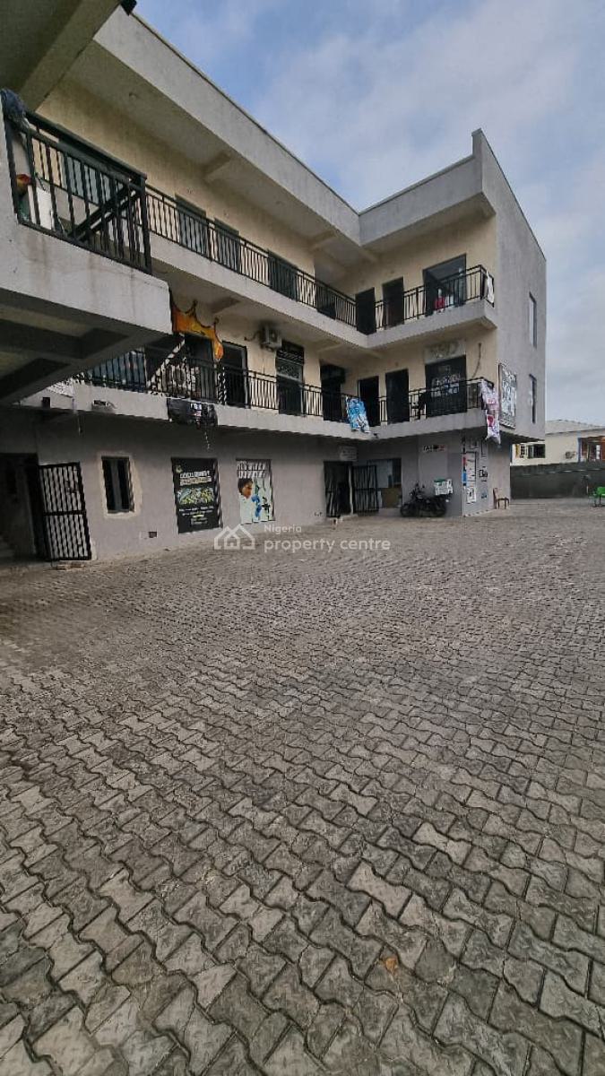 Spacious Shop Space Available Upstairs, Ikate, Lekki, Lagos, Shop for Rent