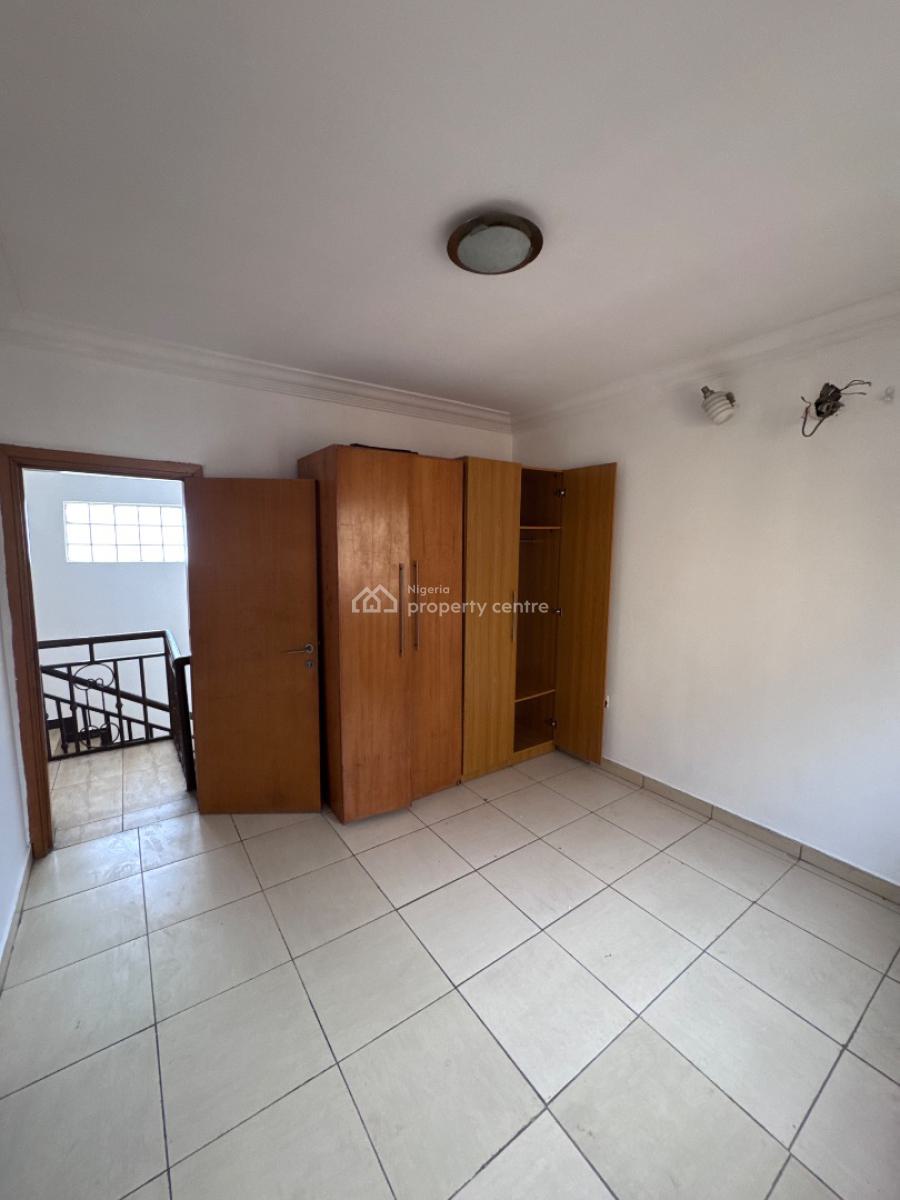 2 Bedroom Terrace, Lekki Phase 1, Lekki, Lagos, Flat / Apartment for Rent