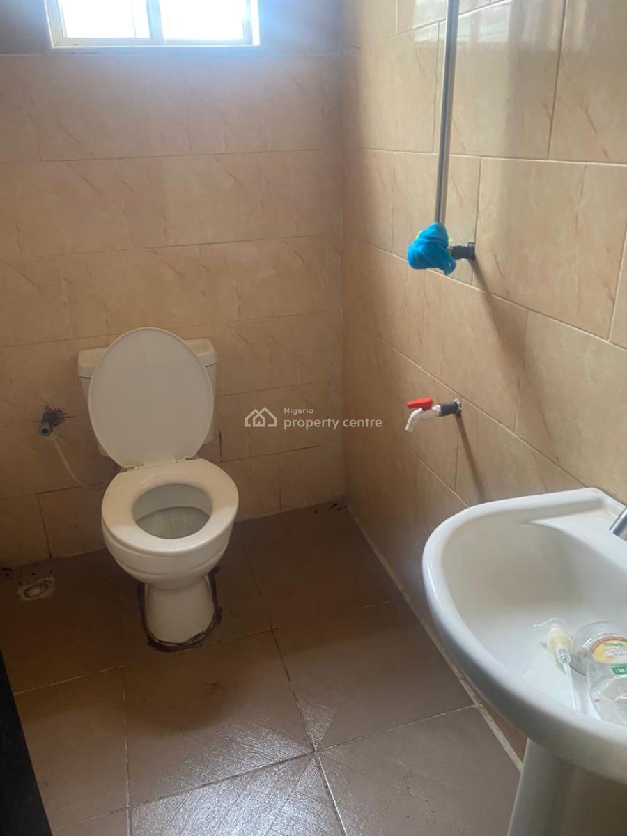 2 Bedroom Flat in a Mini Estate, 4 People in The Compound, Downstairs, Olowora, Magodo, Lagos, Flat / Apartment for Rent
