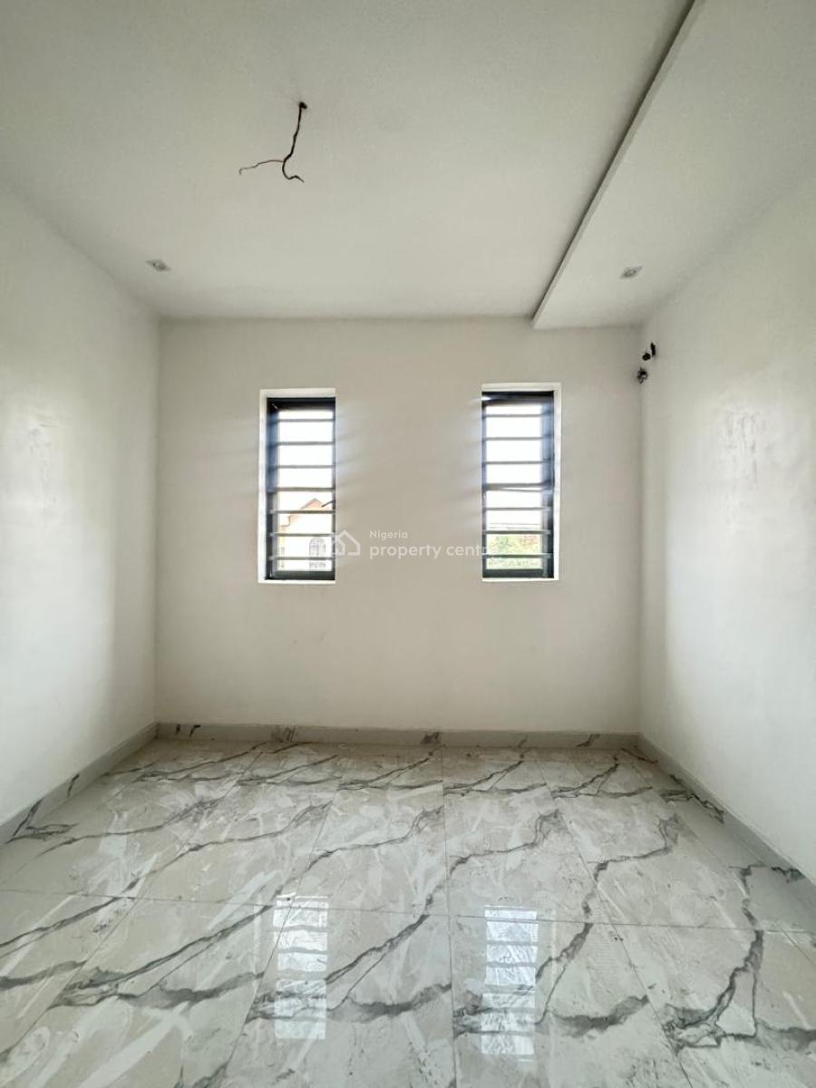 5-bedroom Semi-detached Duplex with Bq, Lekki Phase 1, Lekki, Lagos, Semi-detached Duplex for Sale