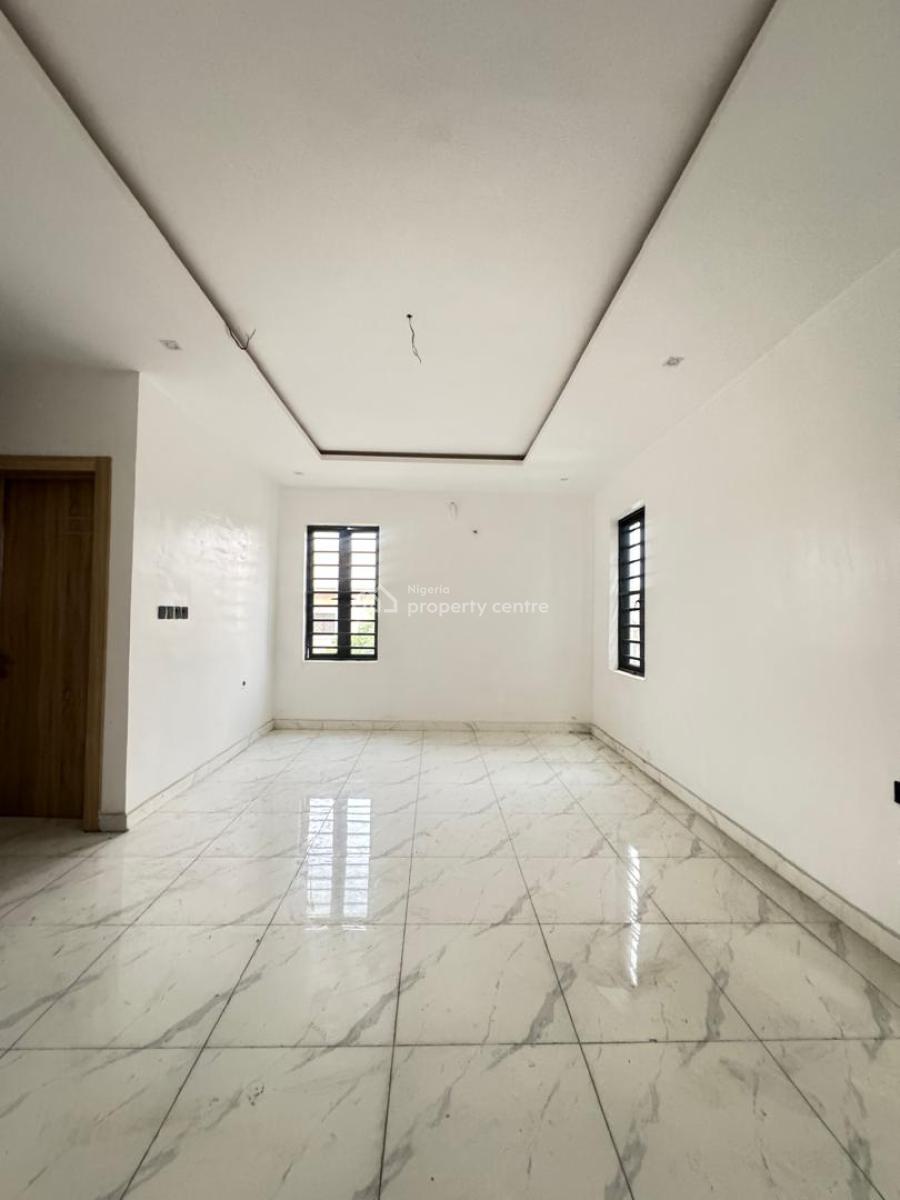 5-bedroom Semi-detached Duplex with Bq, Lekki Phase 1, Lekki, Lagos, Semi-detached Duplex for Sale