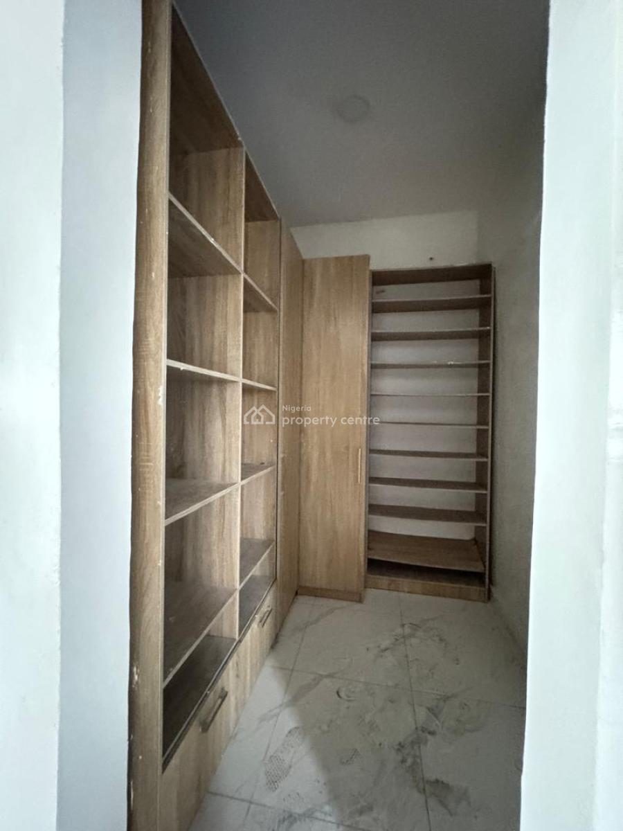 5-bedroom Semi-detached Duplex with Bq, Lekki Phase 1, Lekki, Lagos, Semi-detached Duplex for Sale