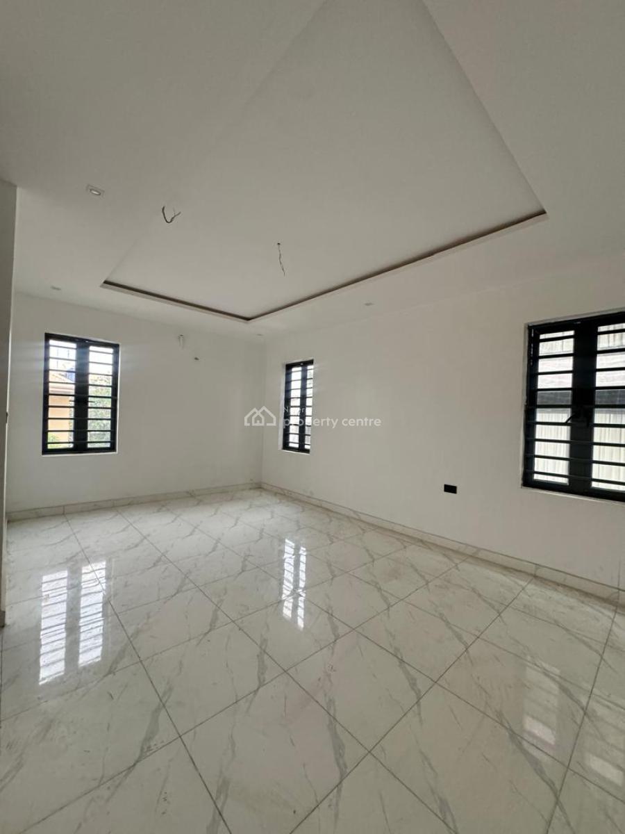 5-bedroom Semi-detached Duplex with Bq, Lekki Phase 1, Lekki, Lagos, Semi-detached Duplex for Sale