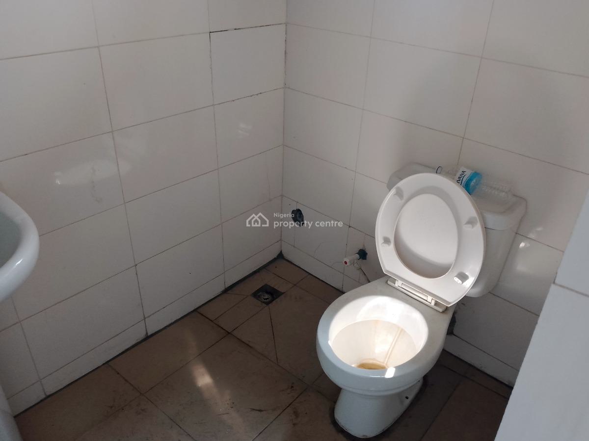 a Room Shared Apartment, Sangotedo, Anamco Bustop, Sangotedo, Ajah, Lagos, Self Contain (single Rooms) for Rent