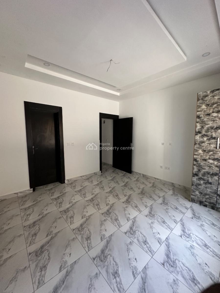 2 Bedroom Apartment, Mobil Road, Ikota, Lekki, Lagos, Flat / Apartment for Rent