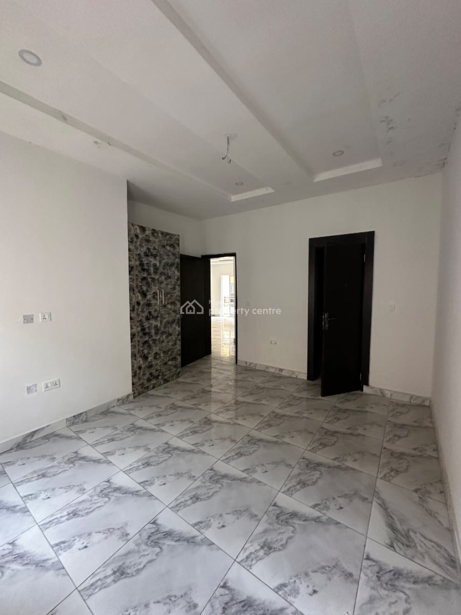 2 Bedroom Apartment, Mobil Road, Ikota, Lekki, Lagos, Flat / Apartment for Rent