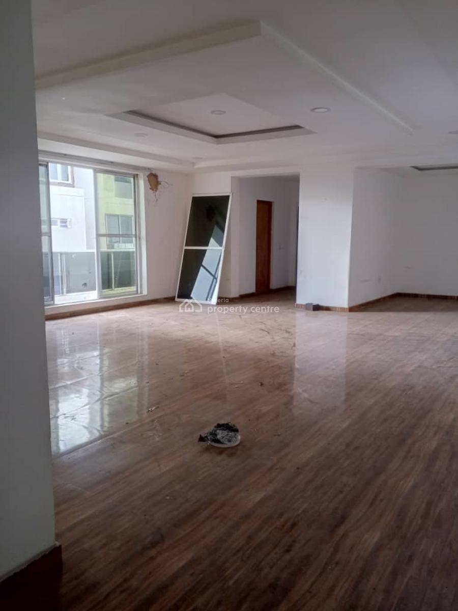 Lovely 3 Bedroom Flat with Bq, Tm Meadow Estate, Ebute Metta East, Yaba, Lagos, Flat / Apartment for Sale