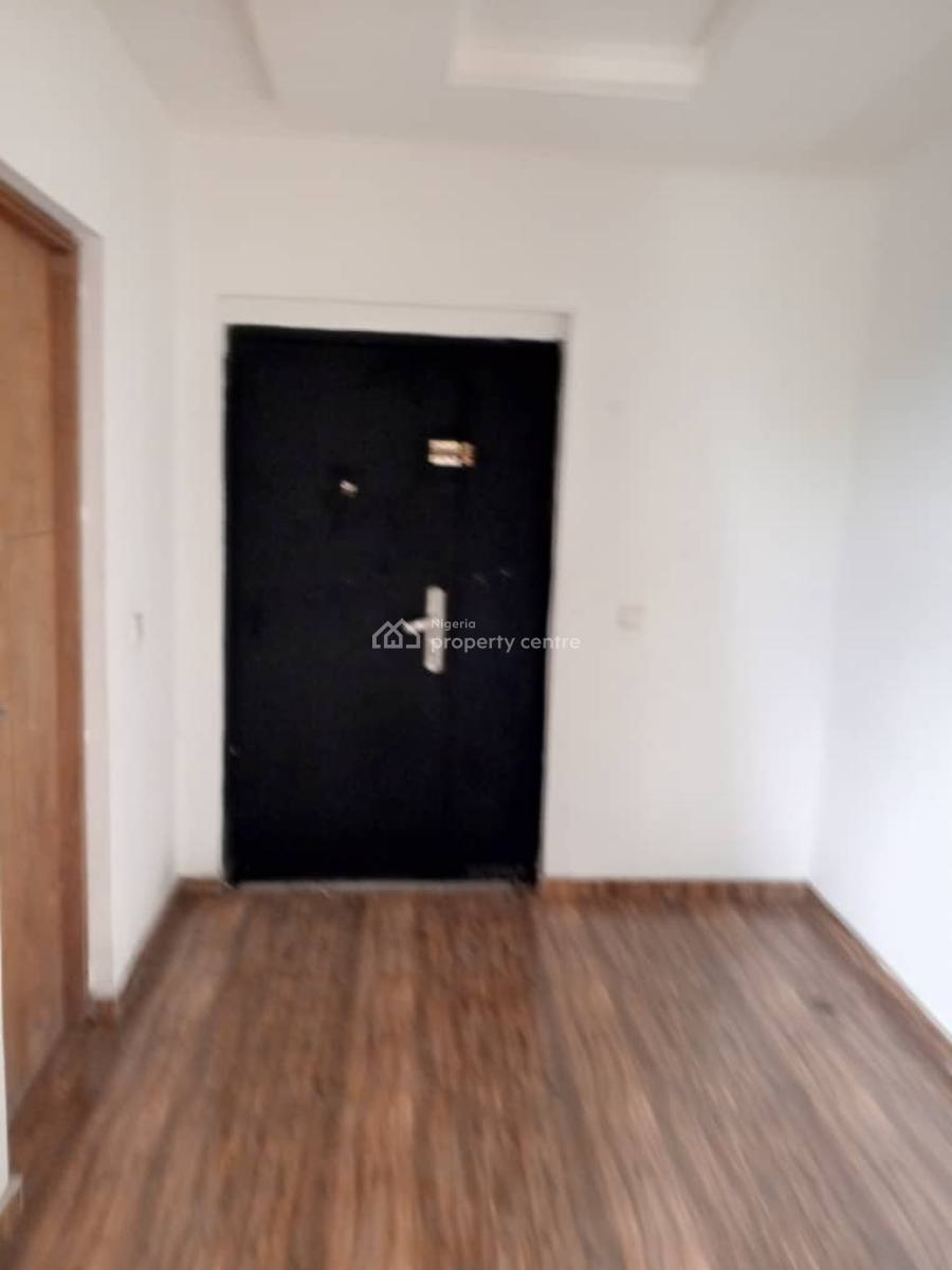 Lovely 3 Bedroom Flat with Bq, Tm Meadow Estate, Ebute Metta East, Yaba, Lagos, Flat / Apartment for Sale