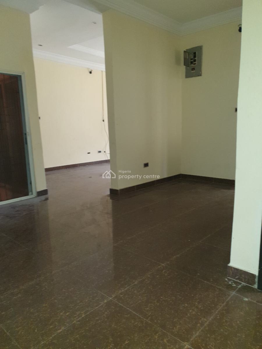 Spacious Service 3 Bedroom with Bq an Personal Inverter, Osapa, Lekki, Lagos, Flat / Apartment for Rent