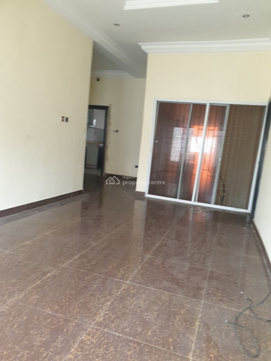Spacious Service 3 Bedroom with Bq an Personal Inverter, Osapa, Lekki, Lagos, Flat / Apartment for Rent