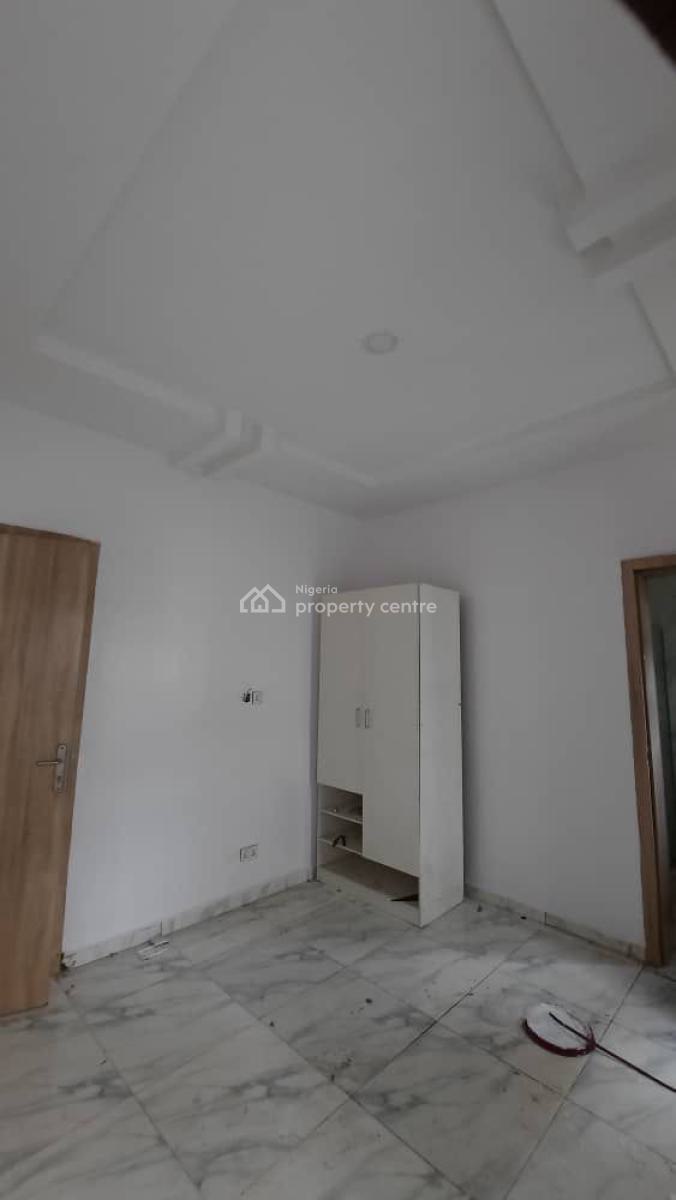 Standard N Massive Single Room in a Duplex Shared Apt (upstairs), Idado Lekki Lagos, Idado, Lekki, Lagos, Self Contain (single Rooms) for Rent