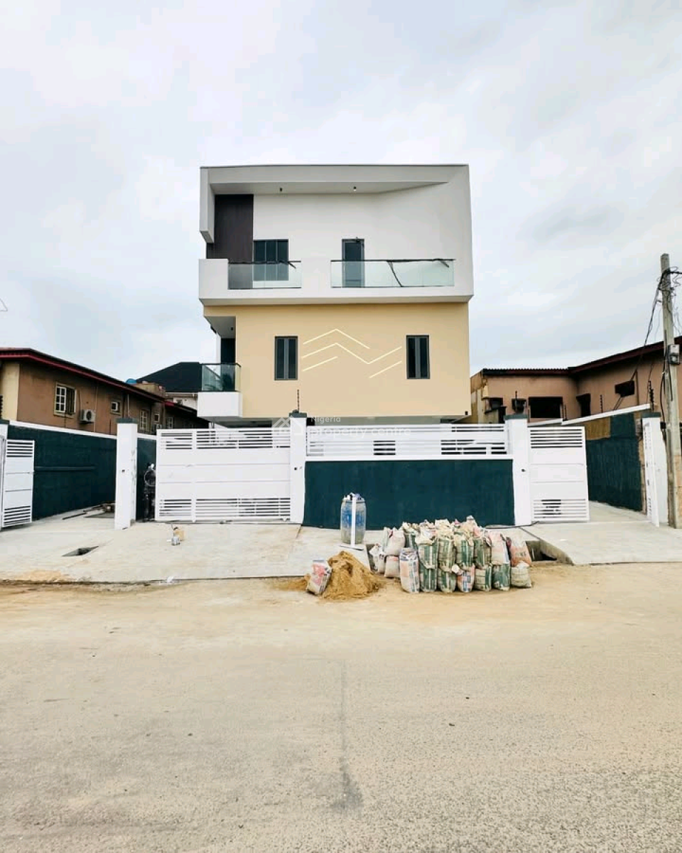 4bedroom in Ikeja, Ikeja, Lagos, House for Sale