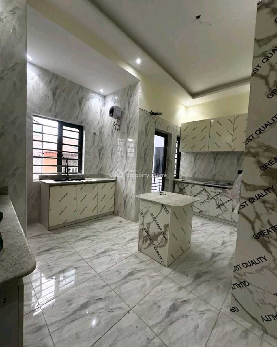 4bedroom in Ikeja, Ikeja, Lagos, House for Sale